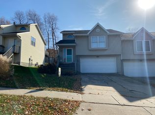 2232 14th St, Coralville, IA 52241