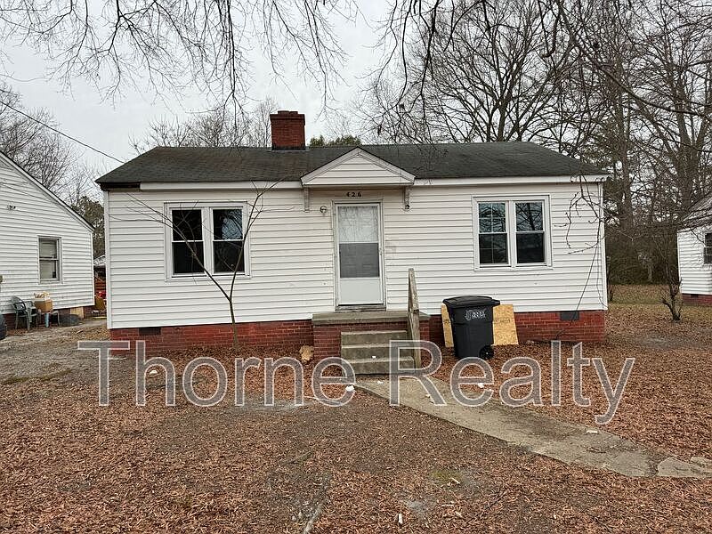 1st image of 426 Craig St