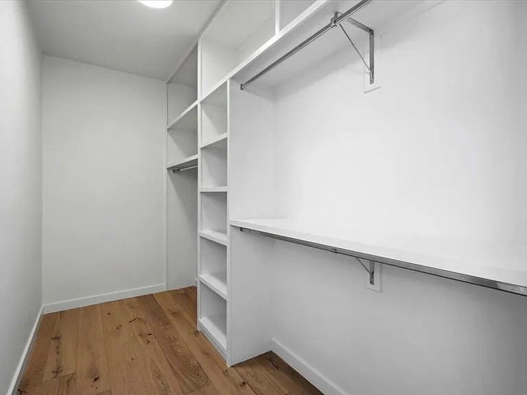 4404 Mount Vernon Dr #B — Photo 24