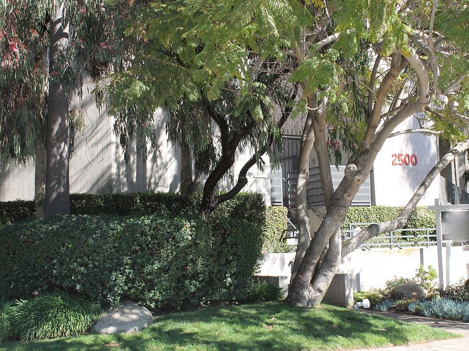 1st image of 2500 Abbot Kinney Blvd APT 18