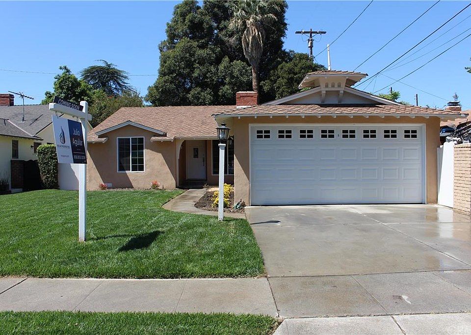 2nd image of 7415 Costello Ave