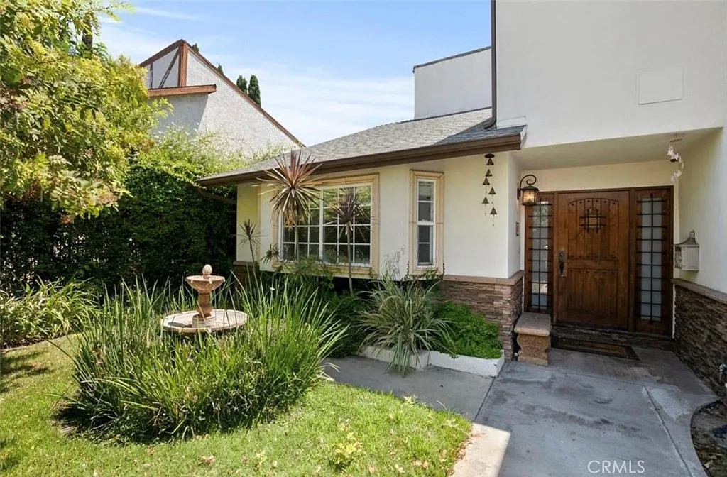 5 bed, 2791 sqft, $6,995 — Photo 3