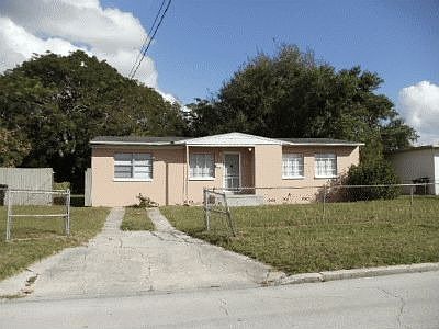 1st image of 513 Dorado Ave