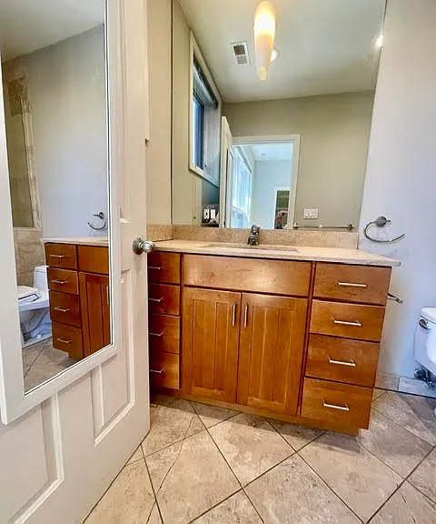 1150 N Hoyne Ave #2 — Photo 15
