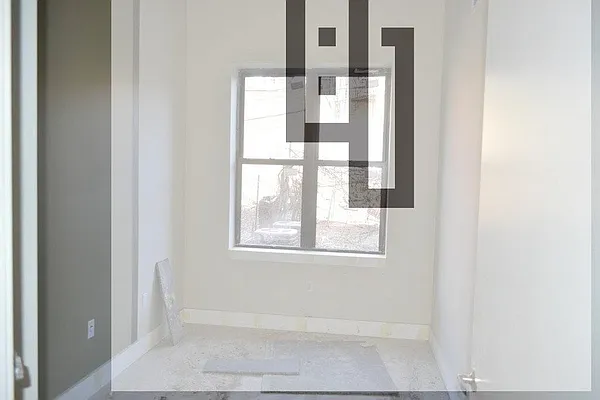 Rented by Loom Group | media 3