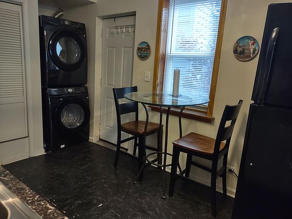 3rd image of 3029 N Kimball Ave #1F