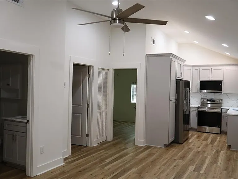 5120 Railroad Ave — Photo 8