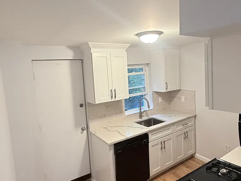 3921 Brandywine St — Photo 2