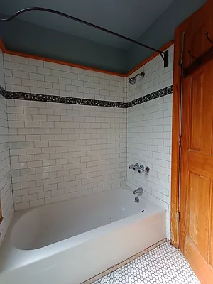 Rented by City Vista Inc | media 13