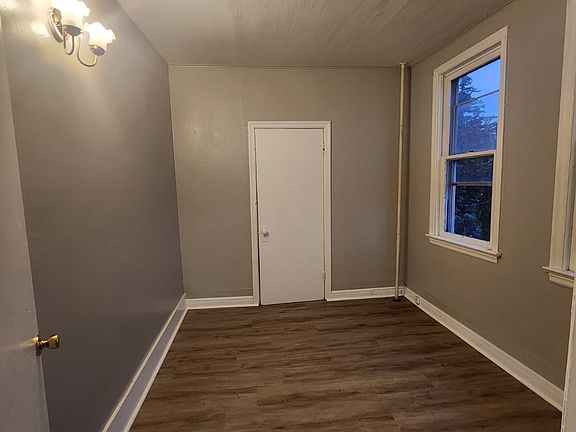 5th image of 745 Main St APT 3