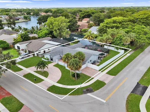 1221 NW 78th Ave, Plantation, FL 33322