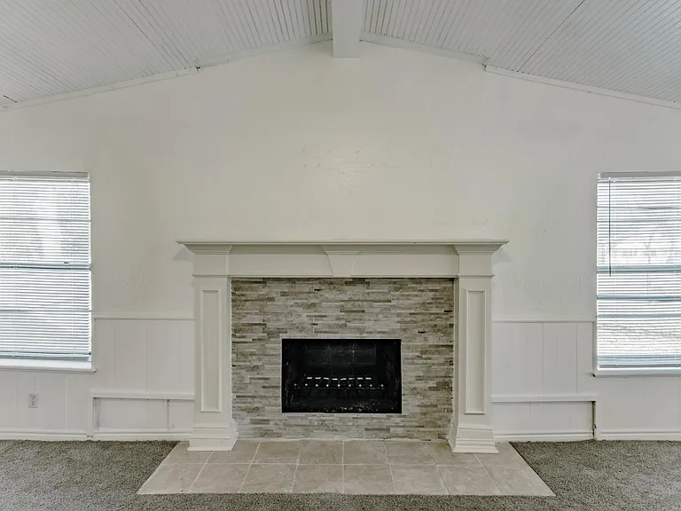5821 Circular Dr — Photo 11