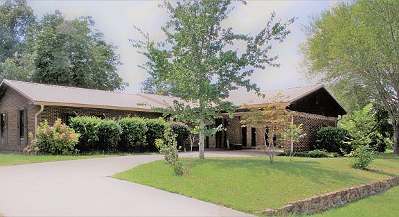 3rd image of 23 Mississippi Dr