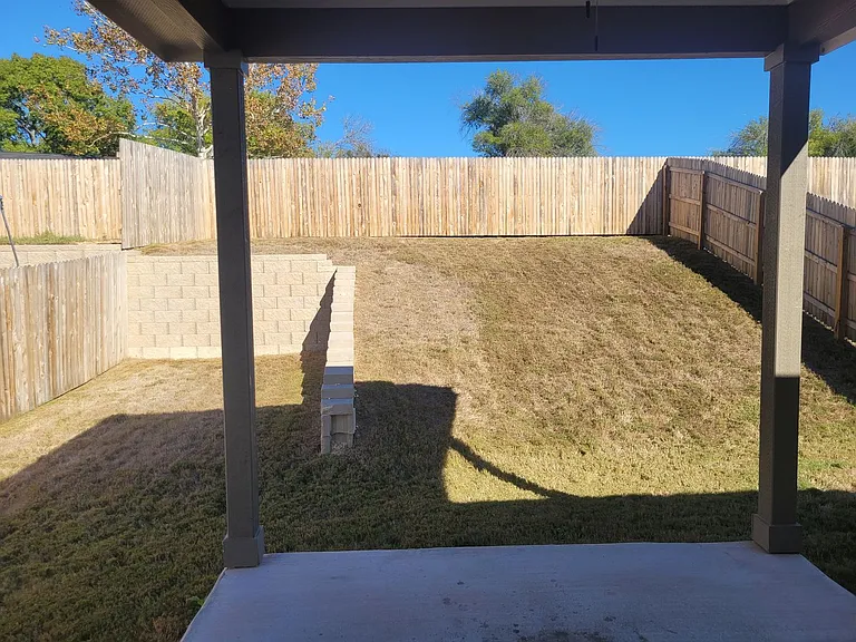 320 Caleb Ct — Photo 26