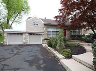 597 Jefferson Ave, Warminster, PA