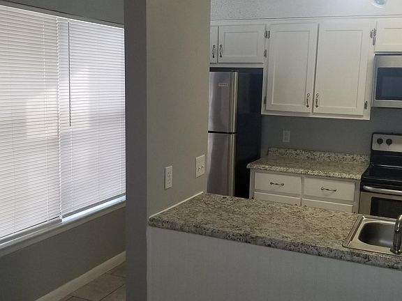 5th image of 2301 W Michigan Ave APT 3