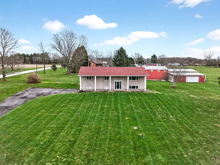 543 W Krepps Rd — Photo 47