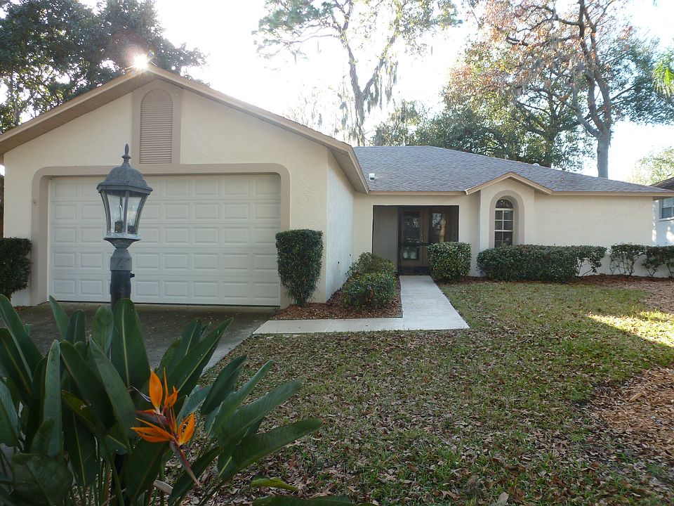 1st image of 3596 Oak Lake Dr