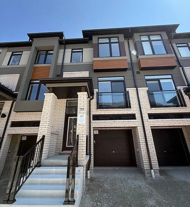 660 Colborne St W #155