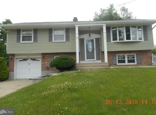 127 Champlain Rd, Marlton, NJ 08053