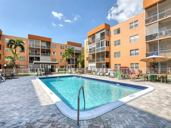 3048 Sunrise Lakes Dr Unit 319, Sunrise, FL 33322
