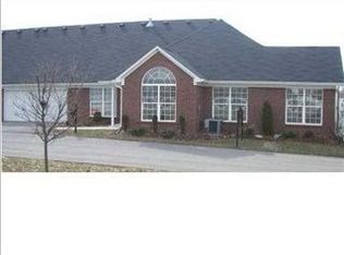 411 Fledge Dr #2, Louisville, KY 40214