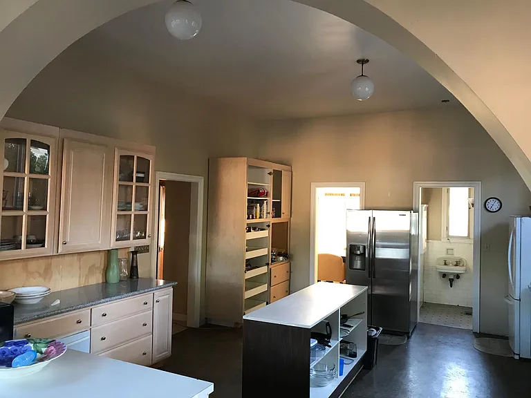 704 N Stockton St — Photo 7
