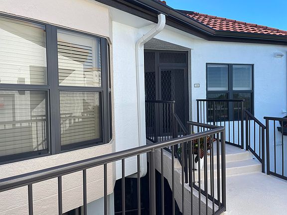 3rd image of 344 La Peninsula Blvd #344