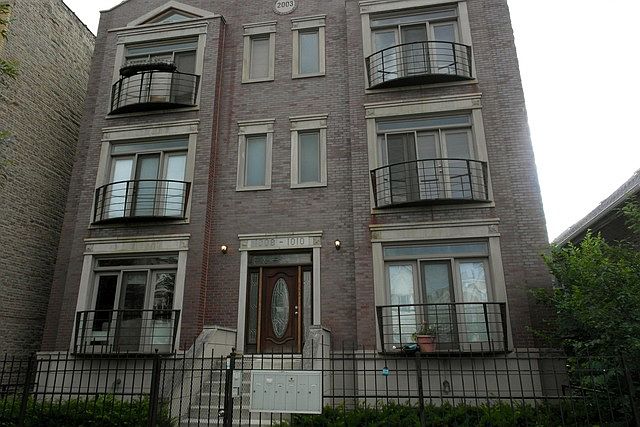 1st image of 1010 N Francisco Ave APT 3N