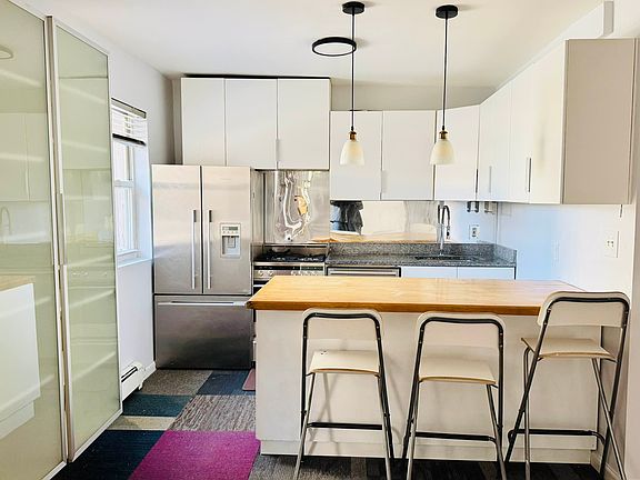 2nd image of 85 Clay St #5