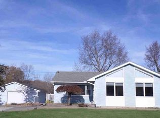 10071 E Maple Ave, Davison, MI 48423