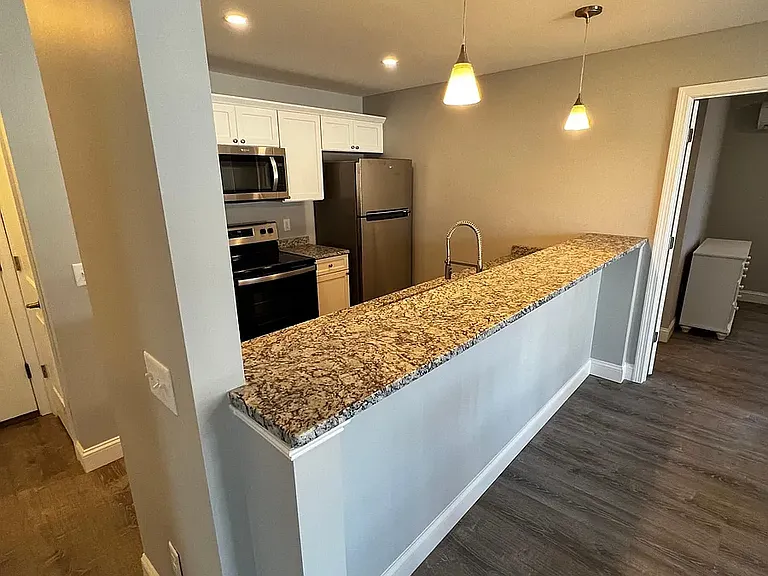 Sanford Pointe — Photo 1
