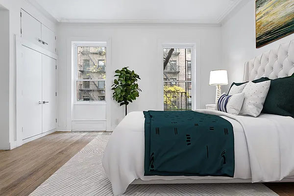 Rented by BARNES New York | media 8