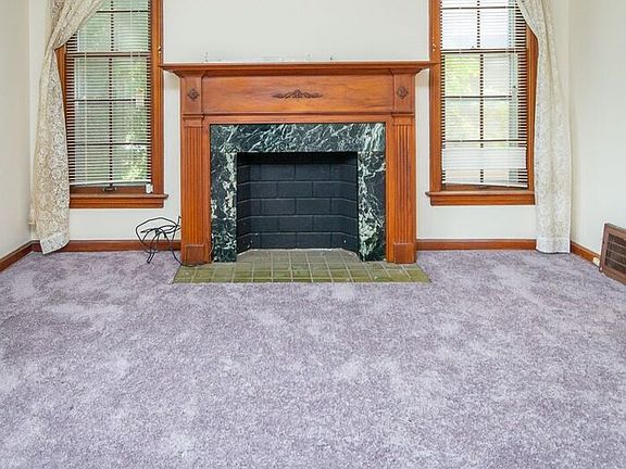 3rd image of 18202 E Park Dr