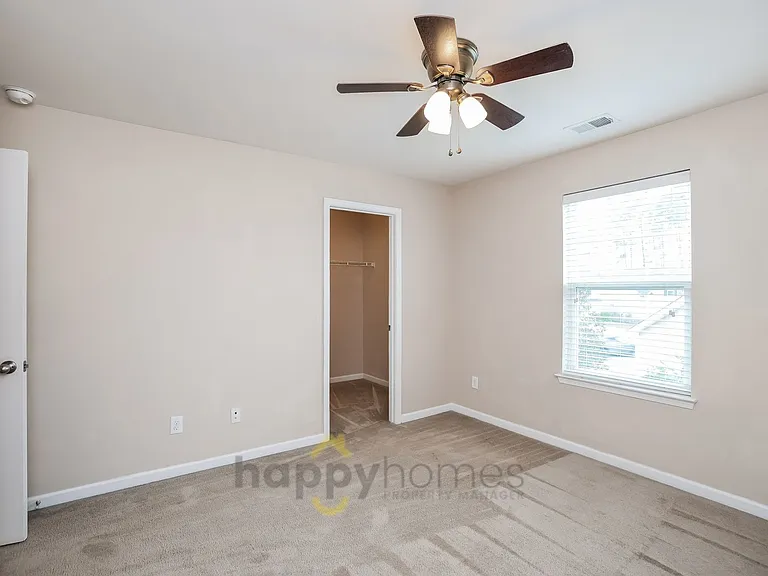 350 Spectrum Rd — Photo 4