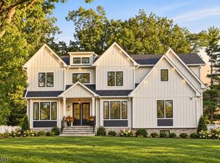 190 Laurel Ave, Livingston, NJ 07039