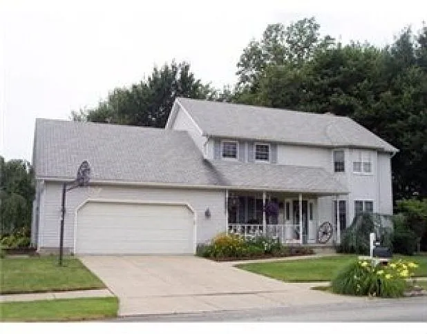 5166 Amherst Rd photo 1