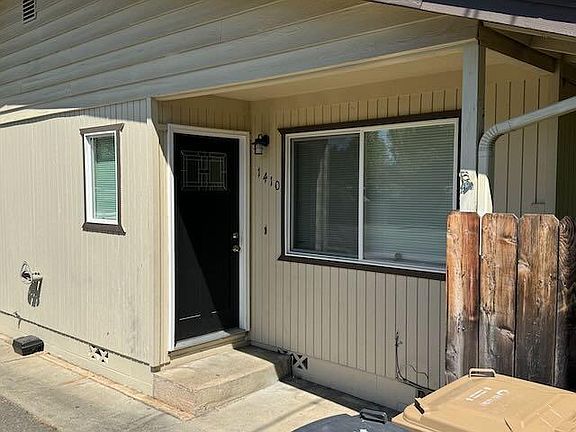 4th image of 1410 SW G St