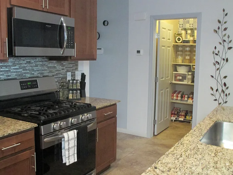 2750 Beacon Rock Dr — Photo 4
