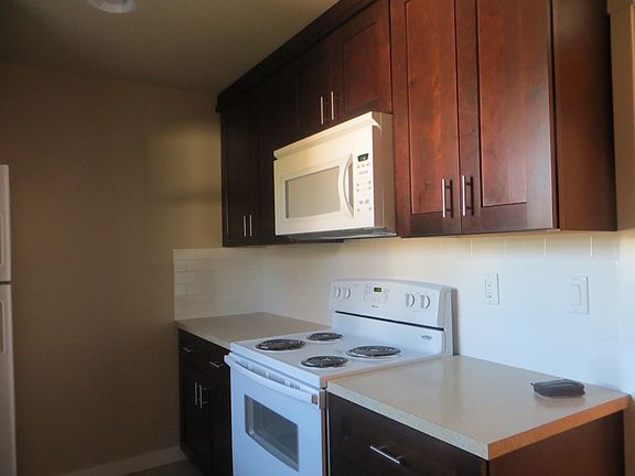 5th image of 516 13th Ave SE