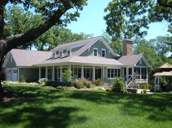 N2004 N Lakeshore Dr, Fontana, WI 53125