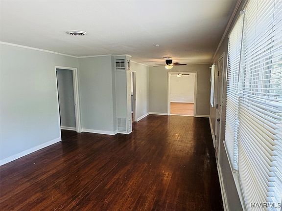 5th image of 4228 Hickory Dr