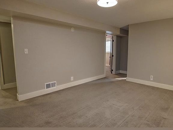 3rd image of 210 Burlington Ave