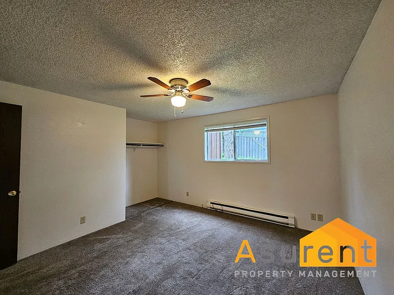 65 Woolen Way — Photo 11