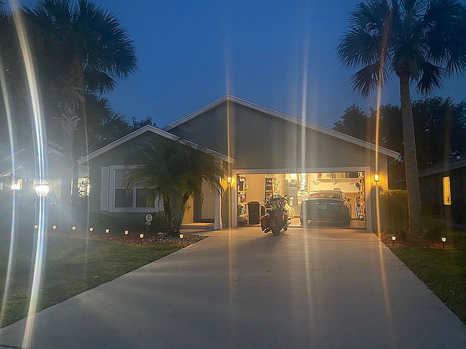 2nd image of 8807 SW Bonneville Dr