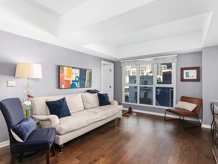 875 G St #302 — Photo 5