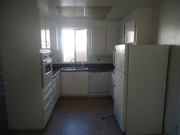 4th image of 2924 Chiplay St