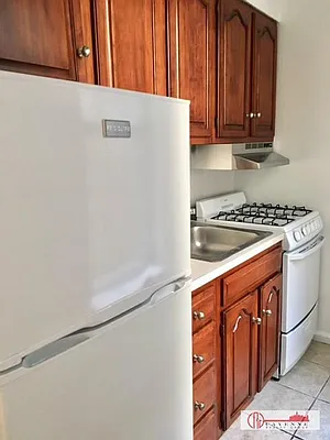 Rented by Cayenne Realty Group | media 6