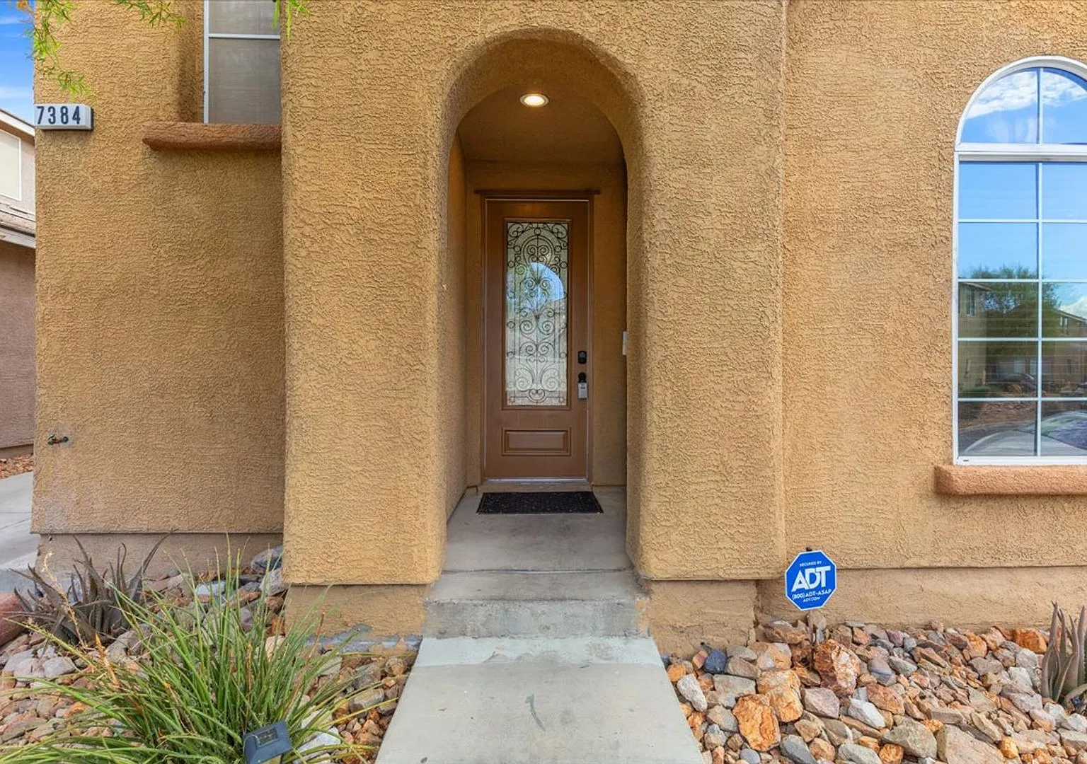 Beautifully Upgraded and Immaculately Maintained Home! — Photo 4
