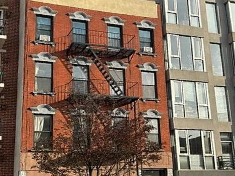 653 Washington Ave #1R — Photo 7